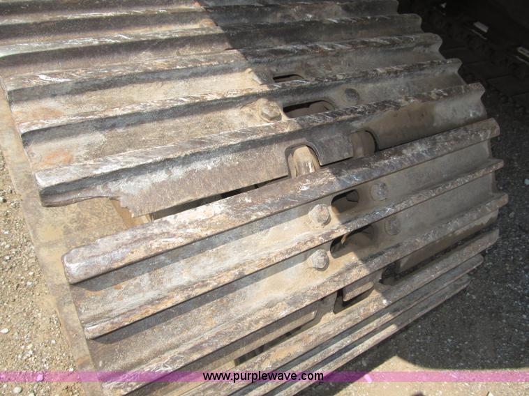 image for item B5218 2004 John Deere 230C-LC excavator