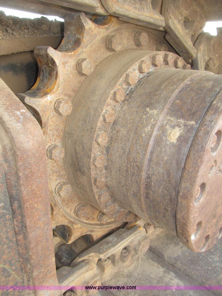 image for item B5218 2004 John Deere 230C-LC excavator