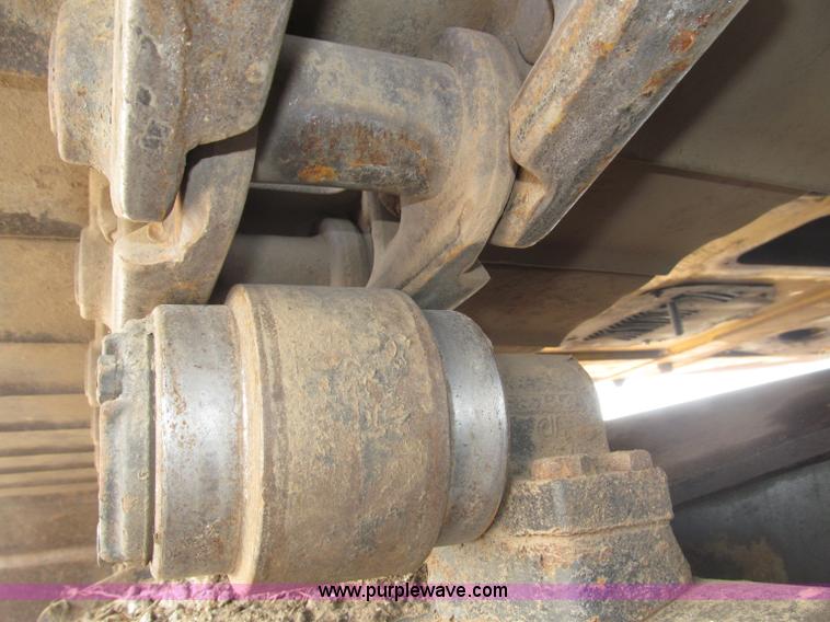 image for item B5218 2004 John Deere 230C-LC excavator