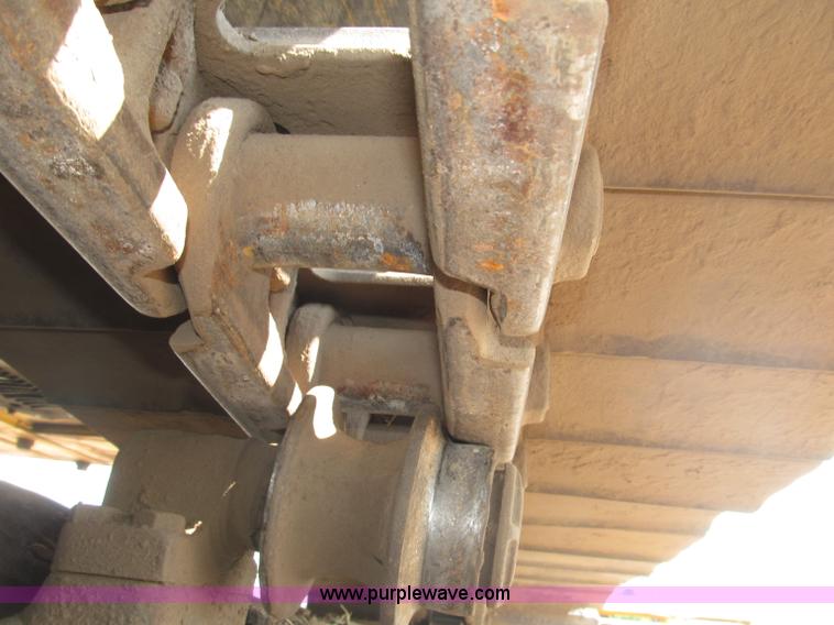 image for item B5218 2004 John Deere 230C-LC excavator