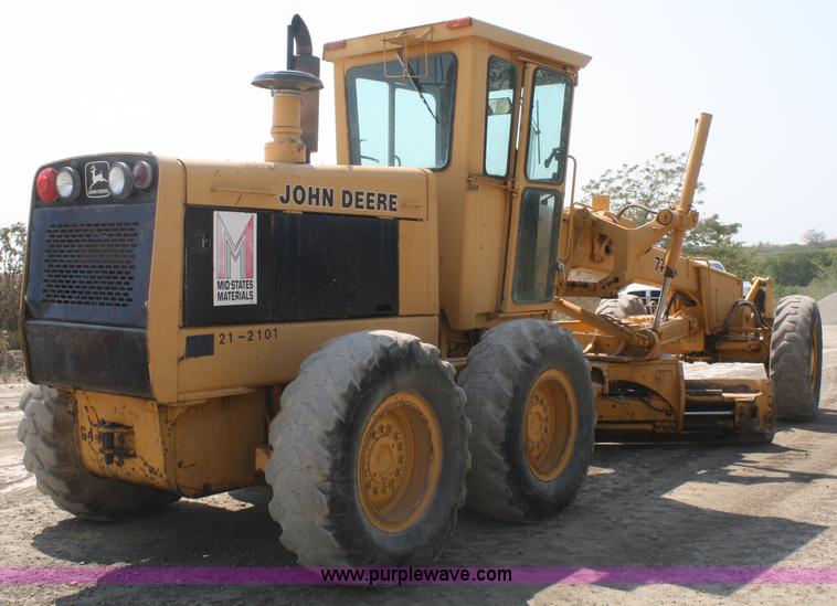 image for item B6880 1984 John Deere 772A articulating motor grader
