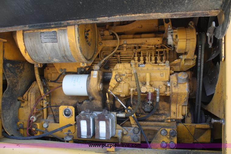 image for item B6880 1984 John Deere 772A articulating motor grader