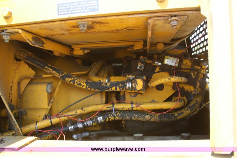 image for item B6880 1984 John Deere 772A articulating motor grader