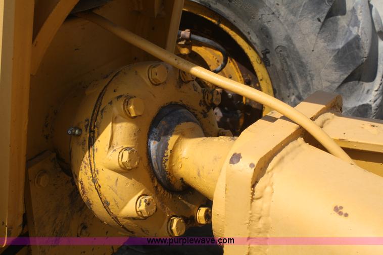 image for item B6880 1984 John Deere 772A articulating motor grader