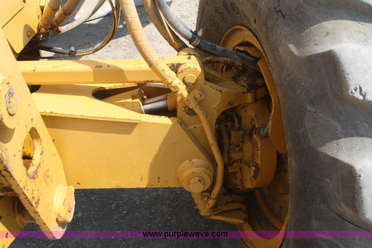 image for item B6880 1984 John Deere 772A articulating motor grader