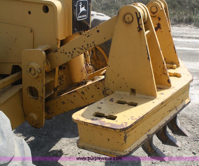 image for item B6880 1984 John Deere 772A articulating motor grader