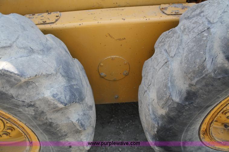 image for item B6880 1984 John Deere 772A articulating motor grader