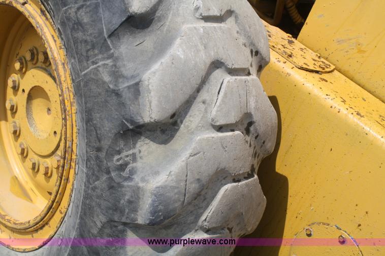 image for item B6880 1984 John Deere 772A articulating motor grader