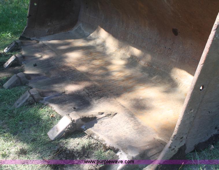 image for item B6890 1968 Caterpillar 988 wheel loader