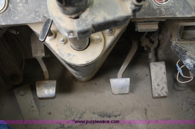 image for item B6911 1979 Euclid 301TD haul truck