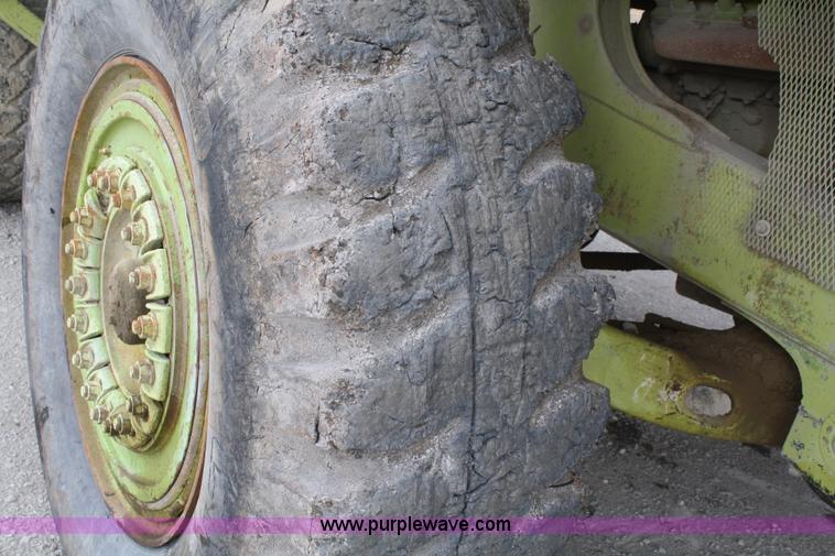 image for item B6911 1979 Euclid 301TD haul truck