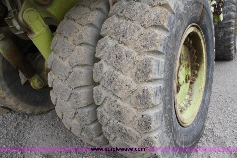 image for item B6911 1979 Euclid 301TD haul truck