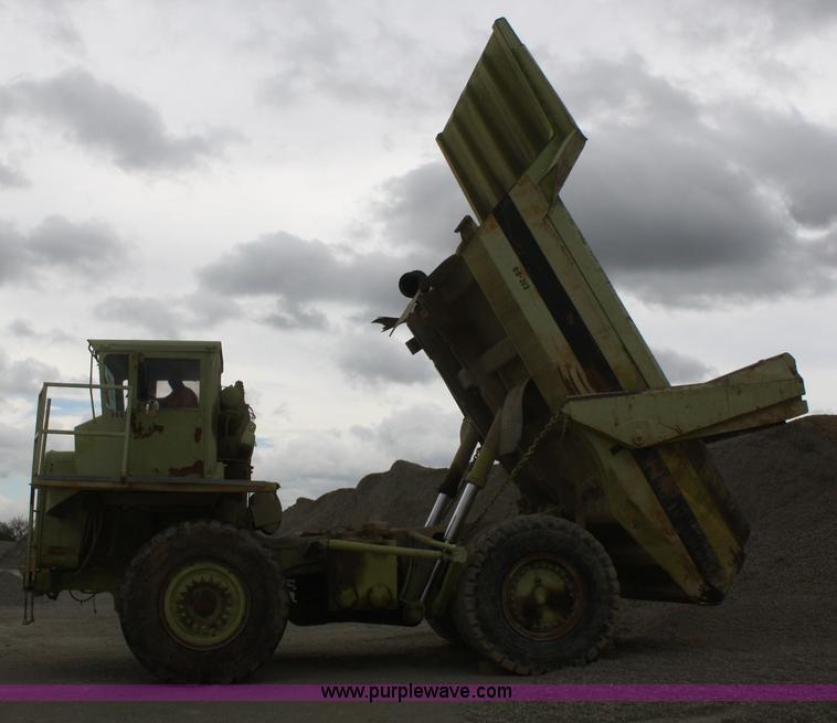 image for item B6911 1979 Euclid 301TD haul truck
