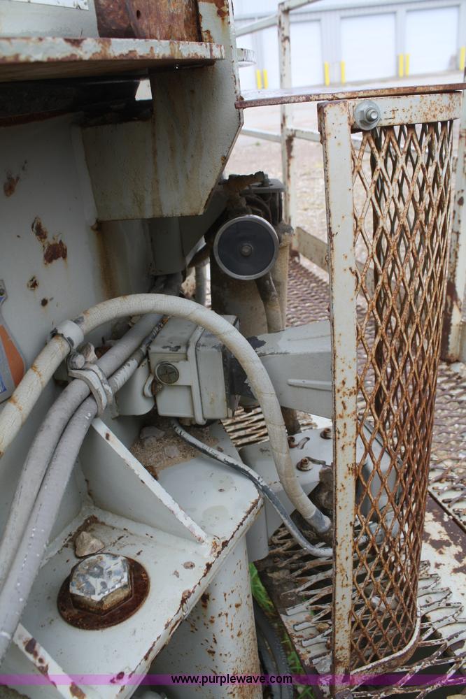 image for item B6919 1997 Cedar Rapids portable vertical shaft impact crusher