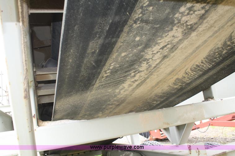 image for item B6919 1997 Cedar Rapids portable vertical shaft impact crusher