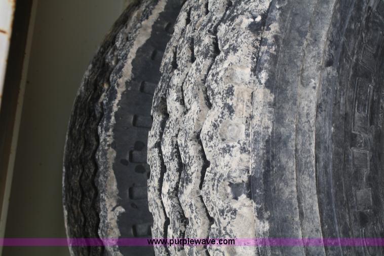 image for item B6919 1997 Cedar Rapids portable vertical shaft impact crusher