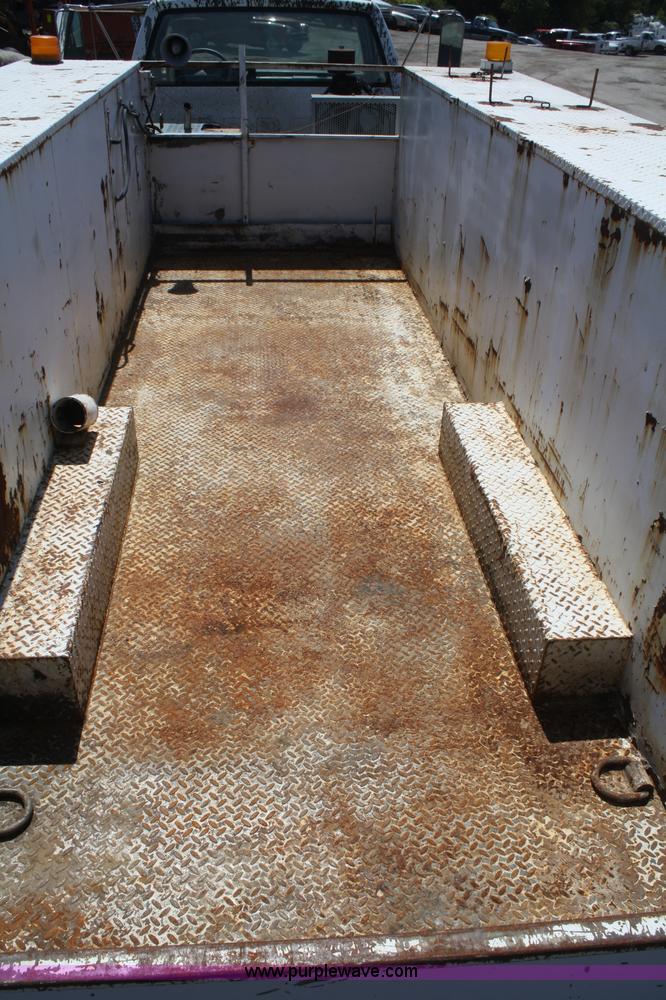 image for item B6923 1991 Chevrolet Kodiak service truck