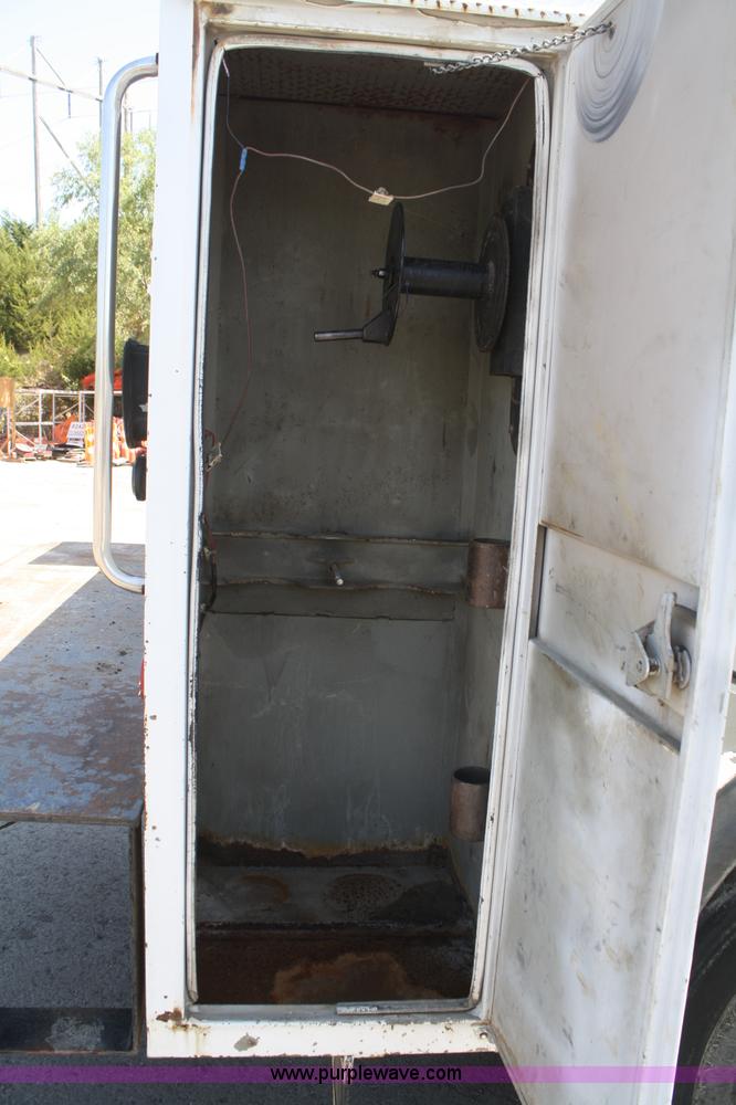 image for item B6923 1991 Chevrolet Kodiak service truck