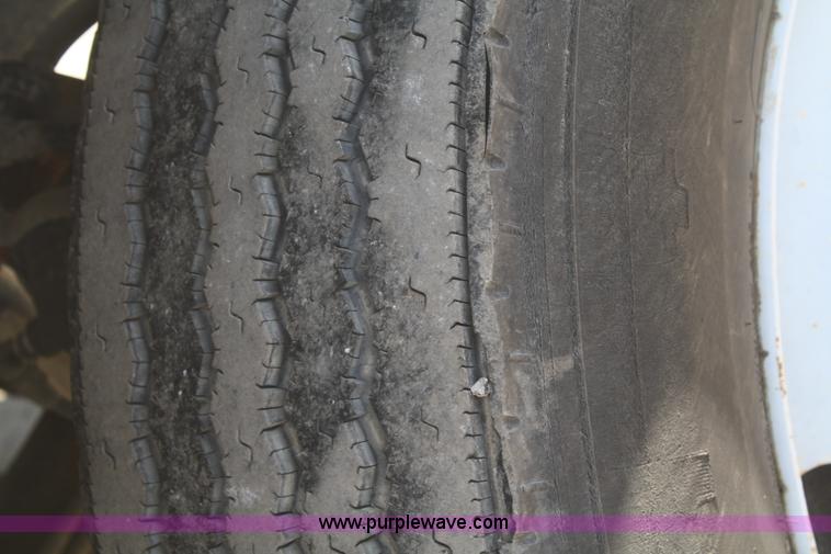 image for item B6923 1991 Chevrolet Kodiak service truck