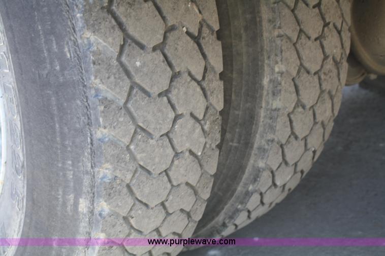 image for item B6923 1991 Chevrolet Kodiak service truck