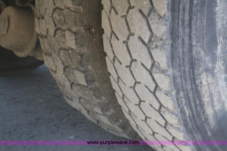 image for item B6923 1991 Chevrolet Kodiak service truck