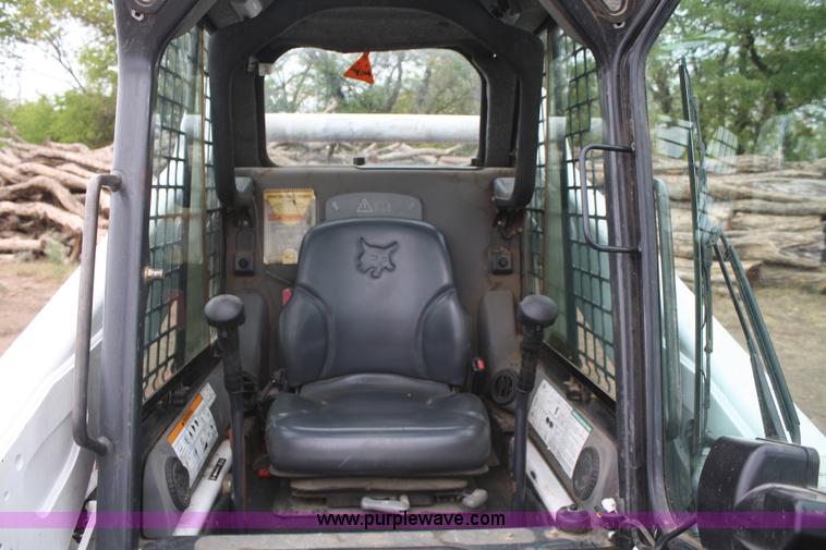 image for item B6963 2007 Bobcat S250 skid steer