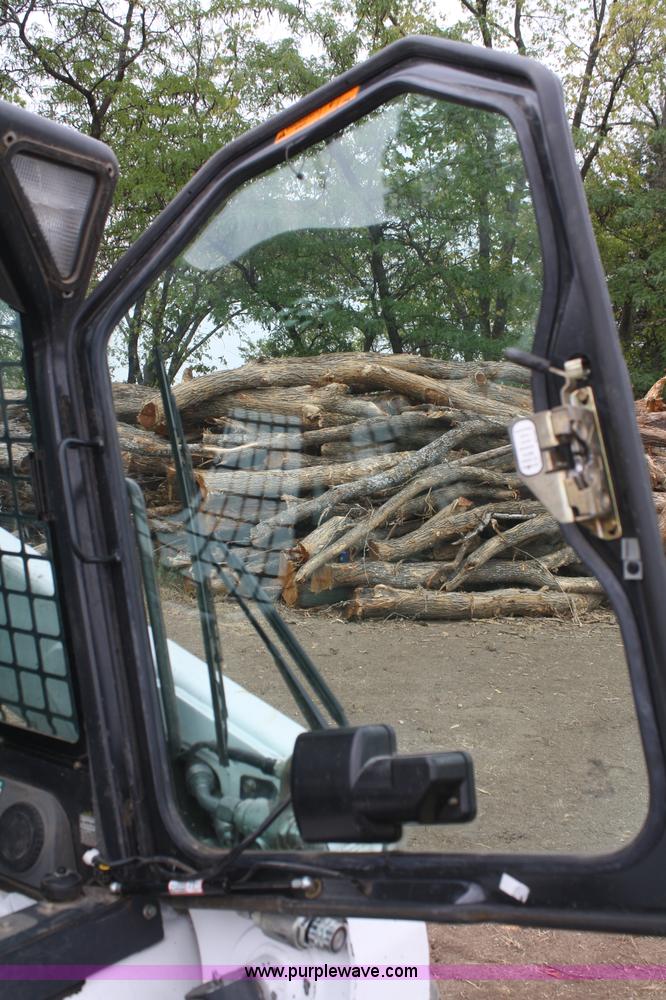 image for item B6963 2007 Bobcat S250 skid steer