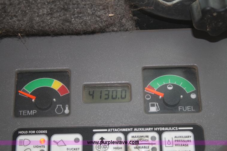 image for item B6963 2007 Bobcat S250 skid steer