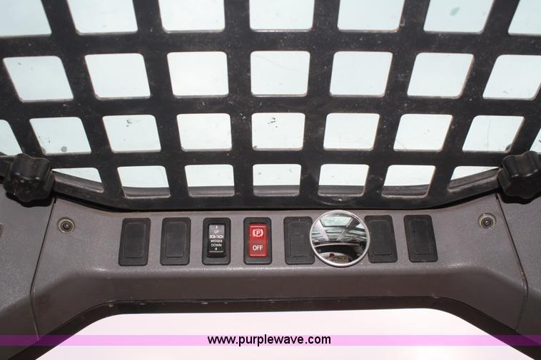 image for item B6963 2007 Bobcat S250 skid steer