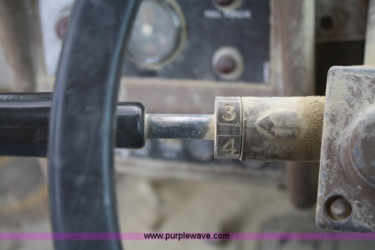 image for item B6972 1984 Caterpillar 988B wheel loader