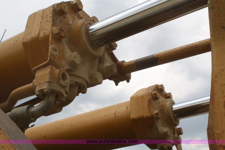 image for item B6972 1984 Caterpillar 988B wheel loader