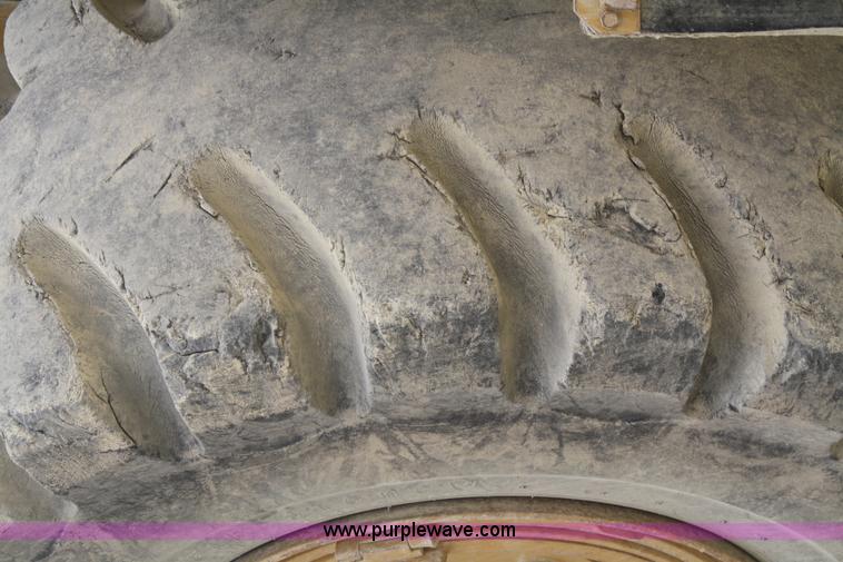 image for item B6972 1984 Caterpillar 988B wheel loader