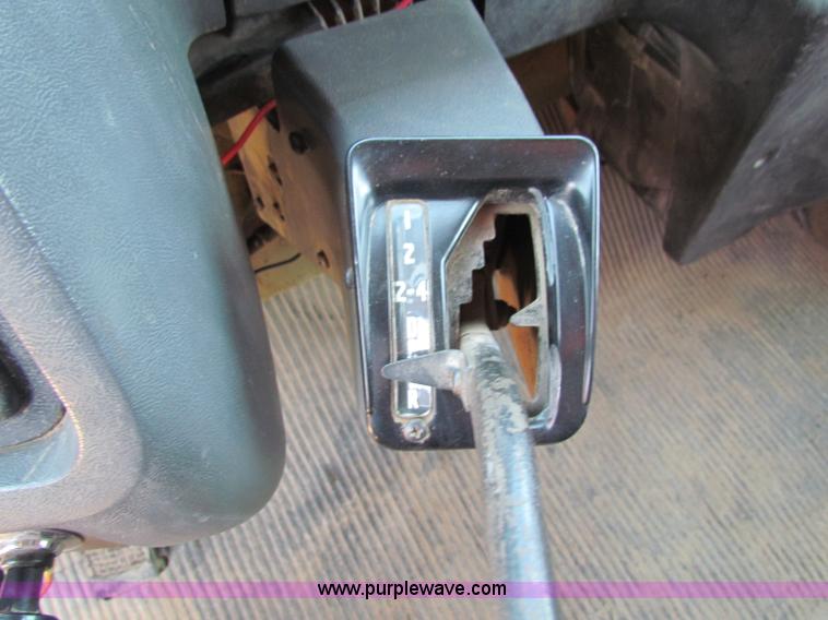 image for item B7470 1994 Ford LT8000 dump truck