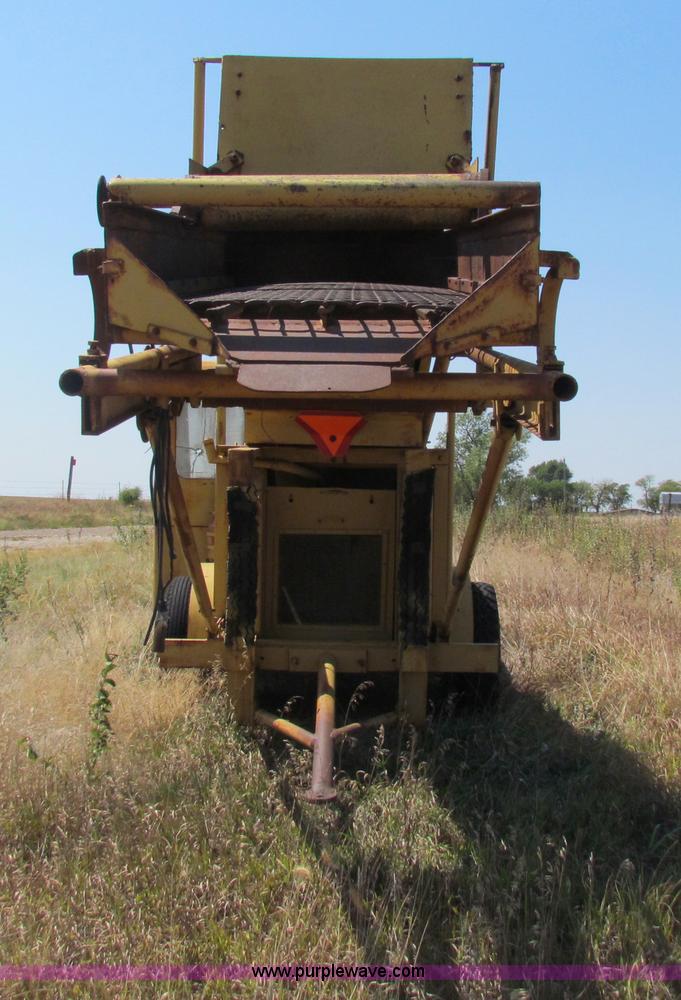 image for item B7473 1941 Rogers Iron Works rock crusher
