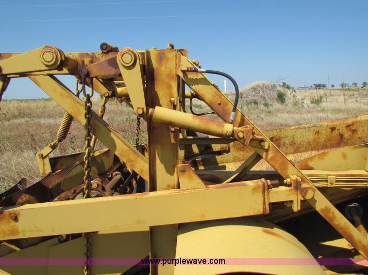 image for item B7473 1941 Rogers Iron Works rock crusher