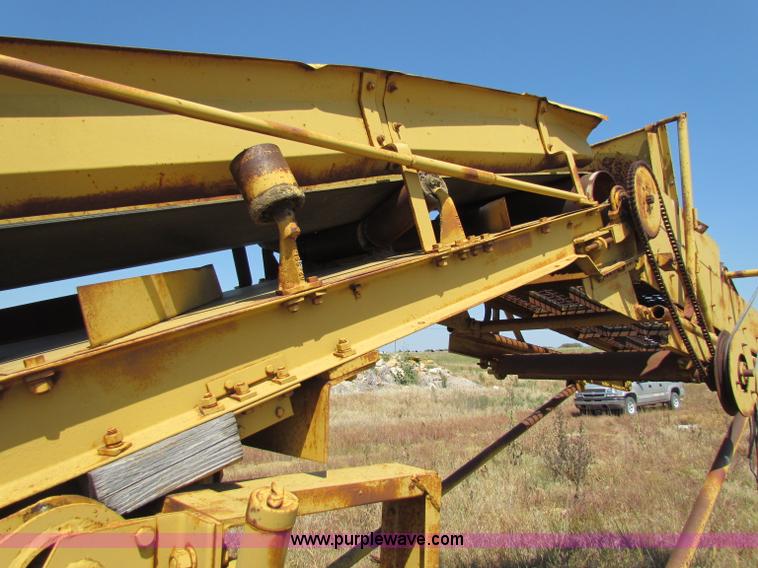 image for item B7473 1941 Rogers Iron Works rock crusher