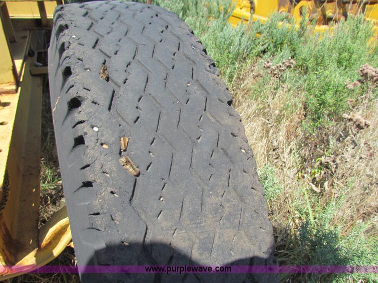 image for item B7473 1941 Rogers Iron Works rock crusher