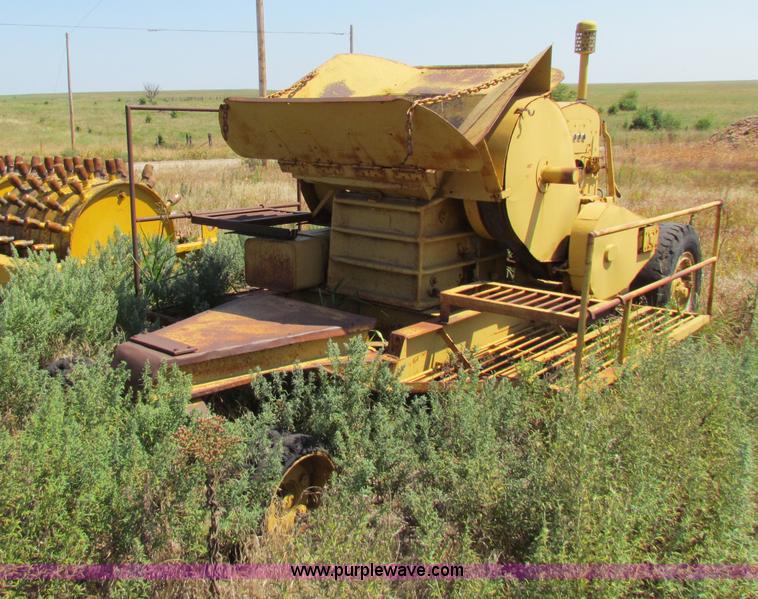 image for item B7473 1941 Rogers Iron Works rock crusher