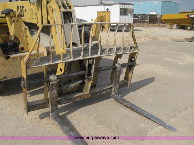image for item B8065 1997 Caterpillar TH83 telehandler