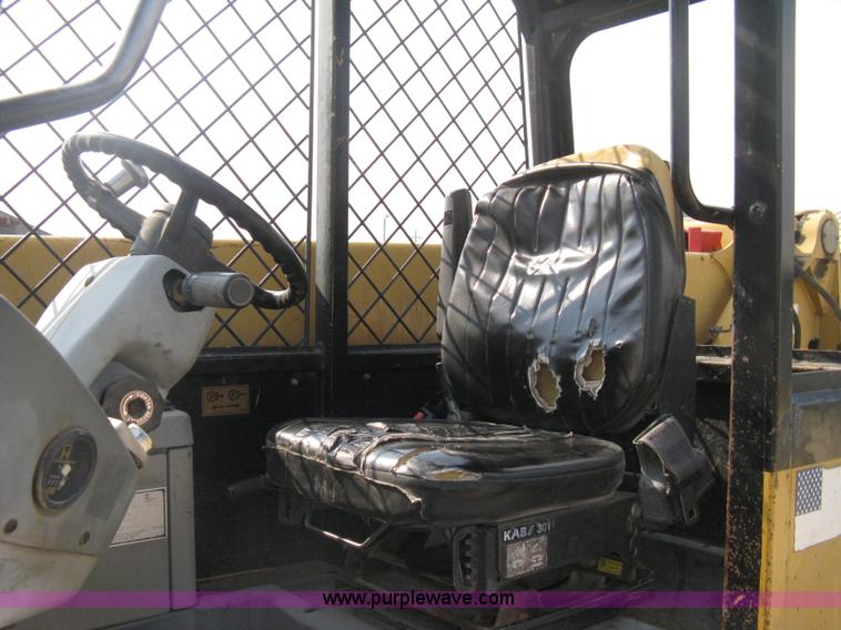 image for item B8065 1997 Caterpillar TH83 telehandler