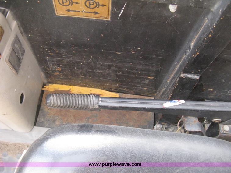 image for item B8065 1997 Caterpillar TH83 telehandler