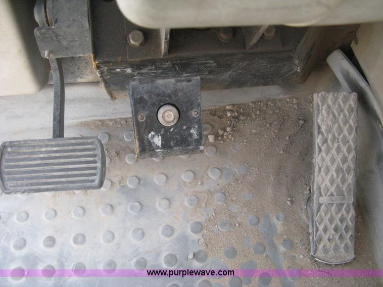 image for item B8065 1997 Caterpillar TH83 telehandler