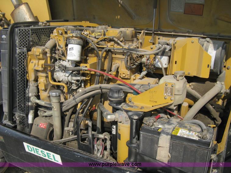 image for item B8065 1997 Caterpillar TH83 telehandler