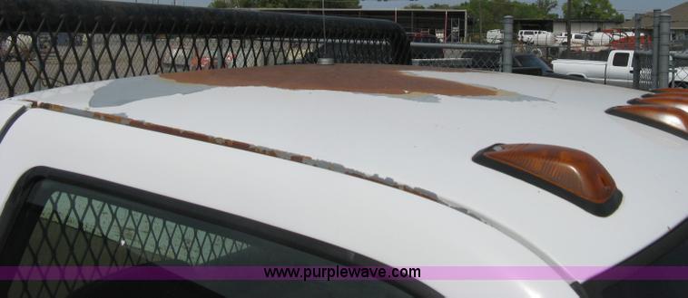 image for item B8113 1998 GMC Sierra 3500 SL flatbed pickup truck