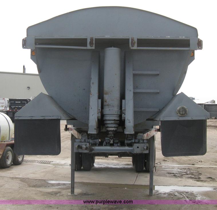image for item B8114 2000 CPS 24' end dump barrel trailer