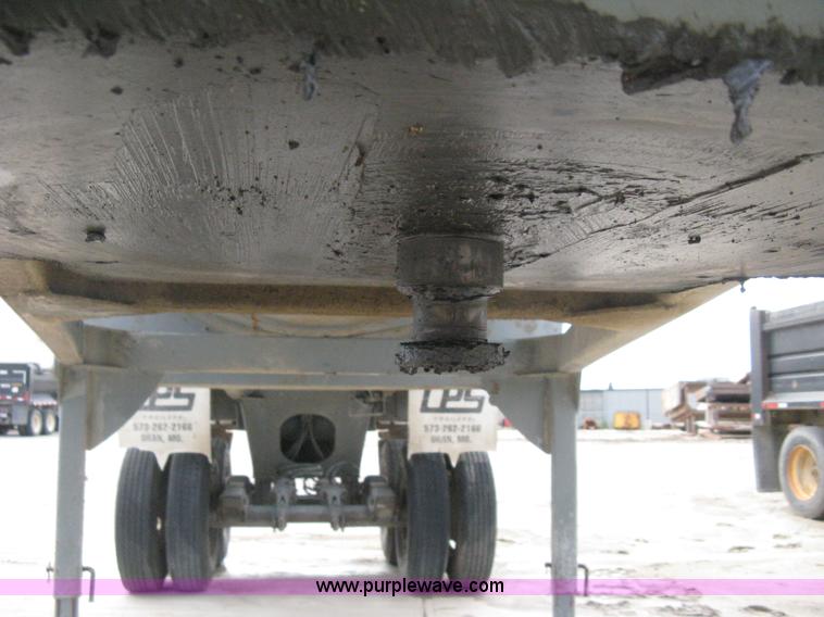 image for item B8114 2000 CPS 24' end dump barrel trailer