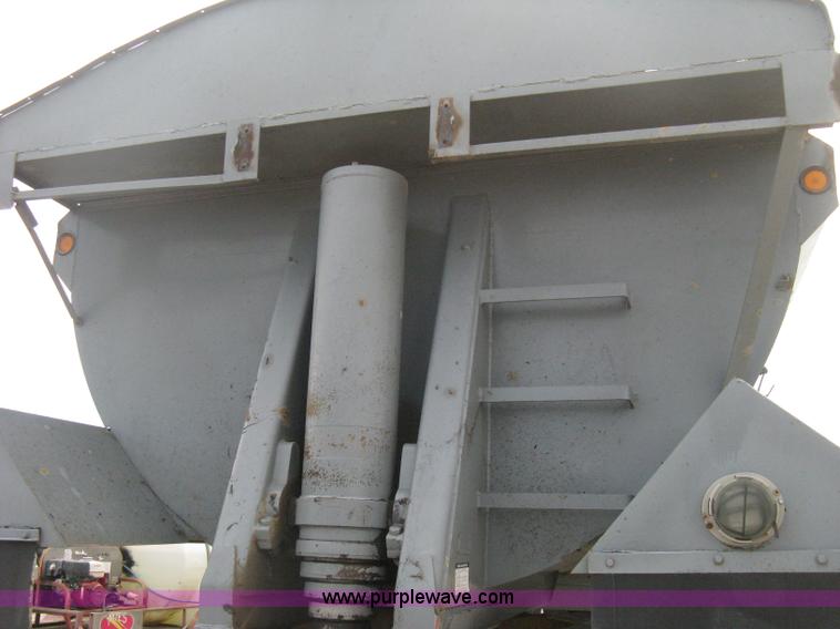 image for item B8114 2000 CPS 24' end dump barrel trailer