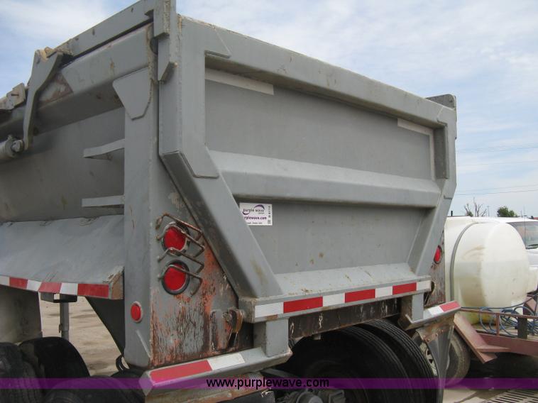 image for item B8114 2000 CPS 24' end dump barrel trailer