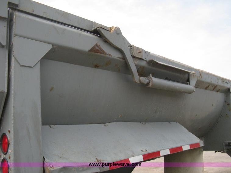 image for item B8114 2000 CPS 24' end dump barrel trailer