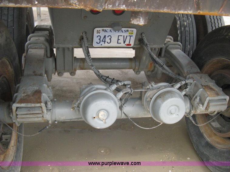 image for item B8114 2000 CPS 24' end dump barrel trailer